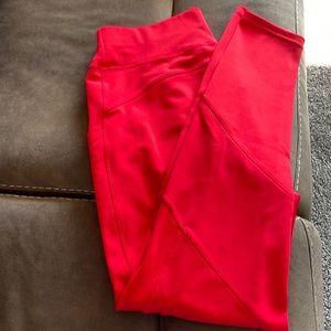 Red leggings with pockets